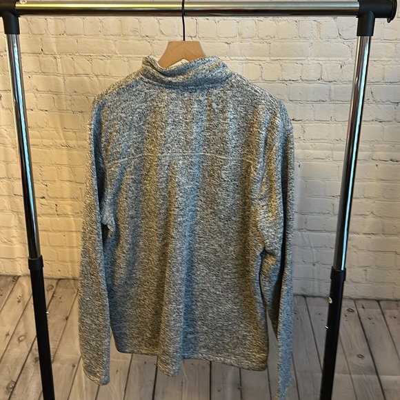 Half zip pullover - Picture 3 of 3